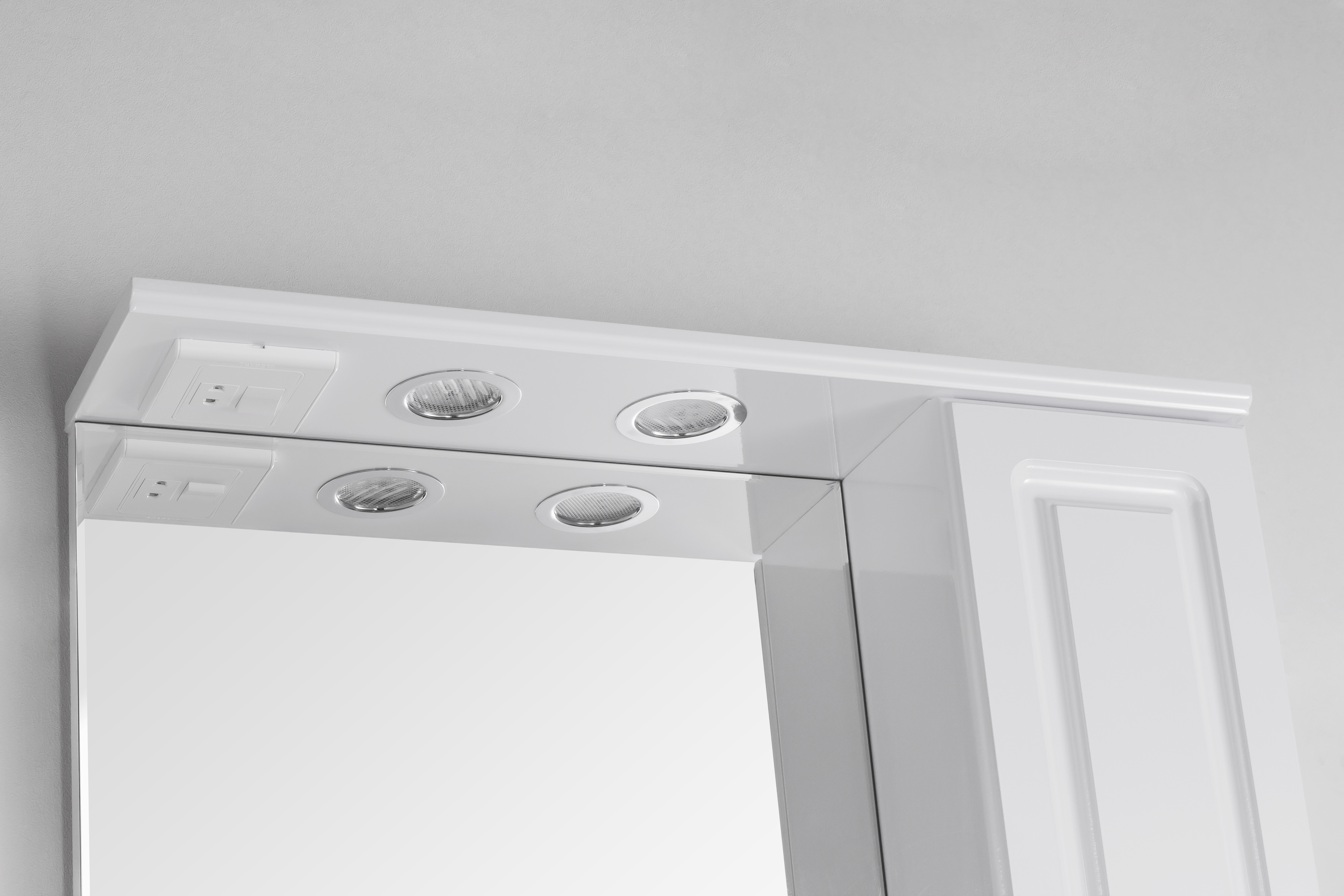 Зеркальный шкаф Style Line Олеандр-2 65/С, белый от магазина Водолей в г. Сергиев Посад