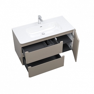 ����� � ������������, ���������, 100 ��, ��������, Edifice, IDDIS �������� ����. 0101000i28 (EDI10C0i95K) �� �������� ������� � �. ������� �����